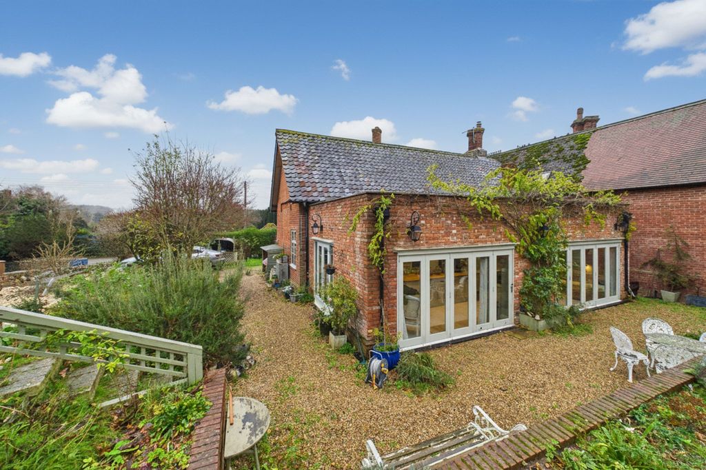 Property photo 1 of 26