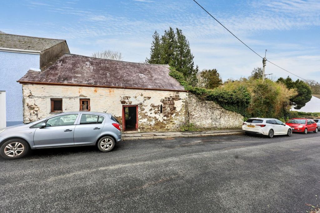 Property photo 2 of 9