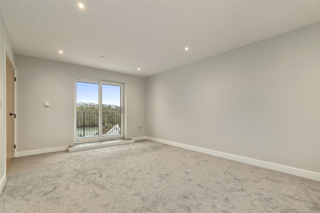 Additional image 22 of 3 bed detached house for saleSilver Drift, Beach Hill, Milford Haven, Pembrokeshire SA73