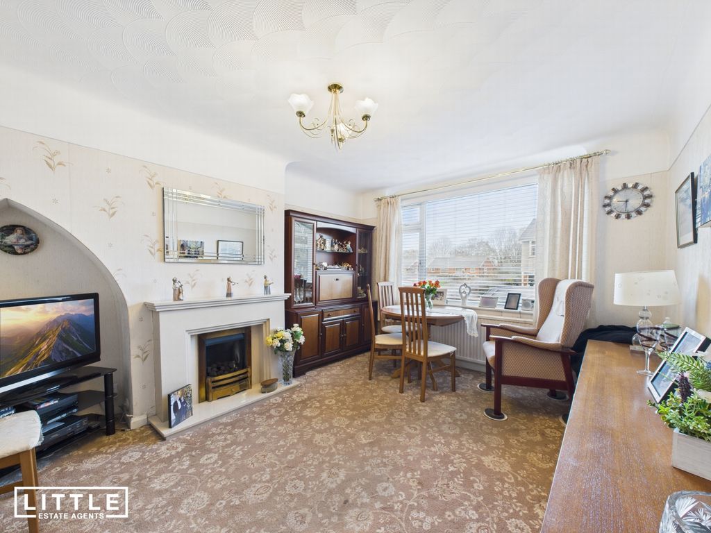 Property photo 3 of 19 Photo 4