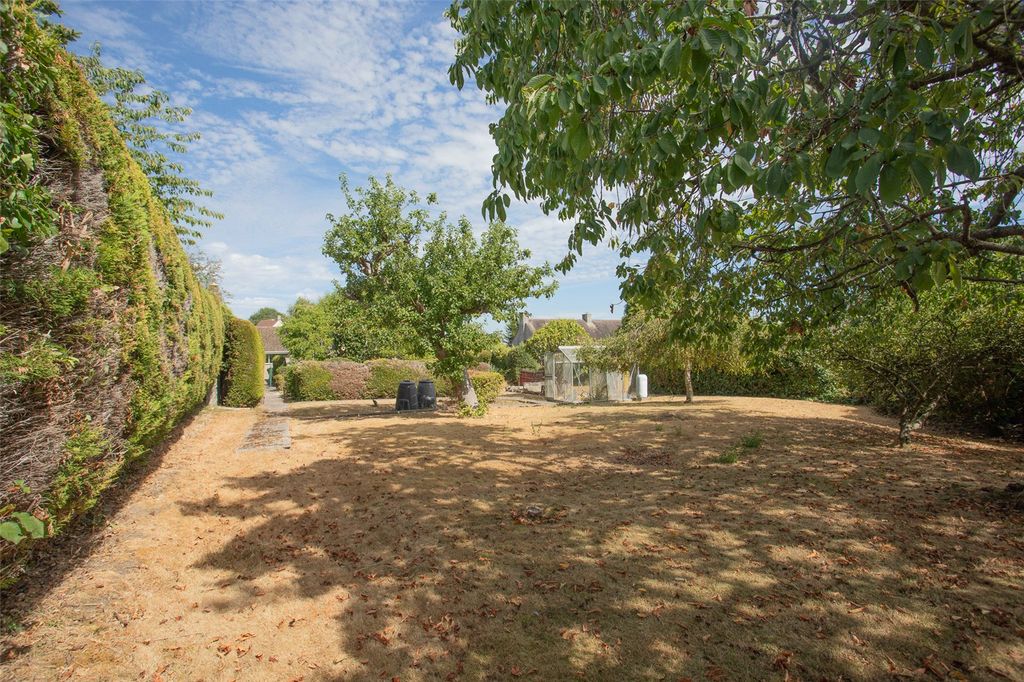 Property photo 2 of 20 Picture No. 13