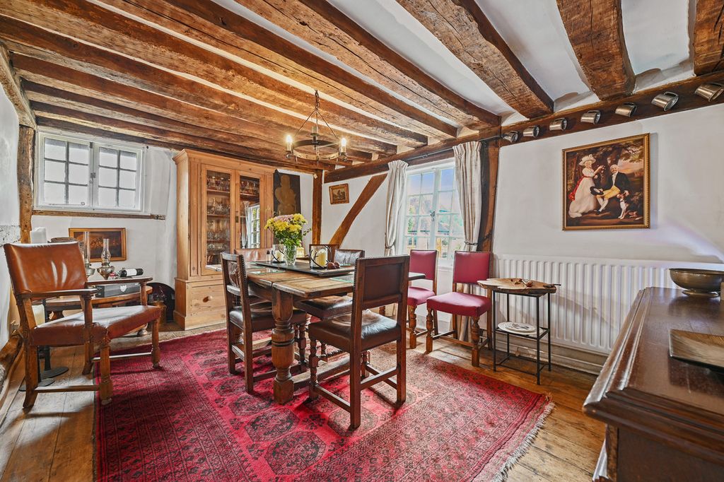 Property photo 3 of 40