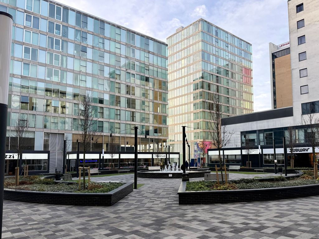 Property photo 1 of 8 View From The Plaza