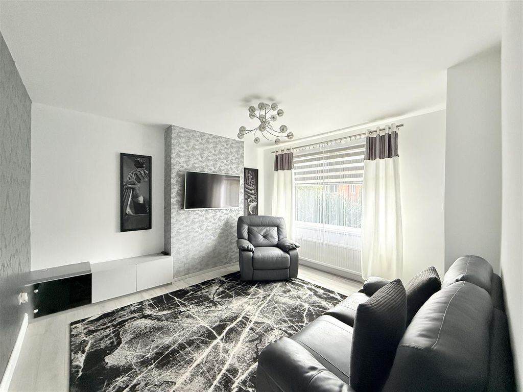 Property photo 2 of 12 Img_1480.Jpeg