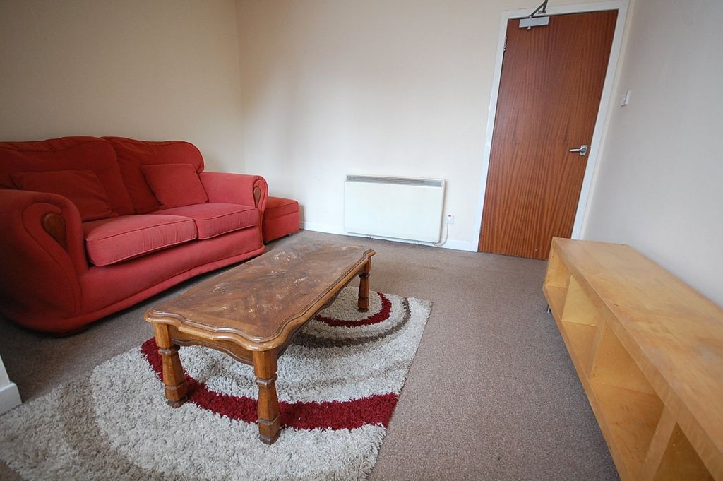 Property photo 2 of 7 Photo 2