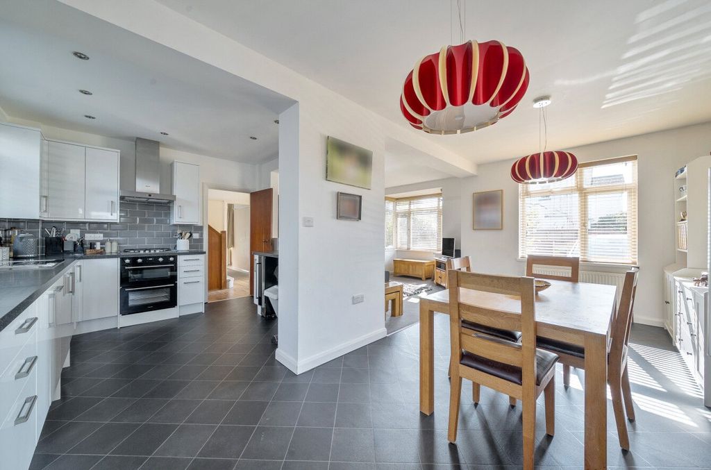 Property photo 2 of 13 Kitchen/Dining Room