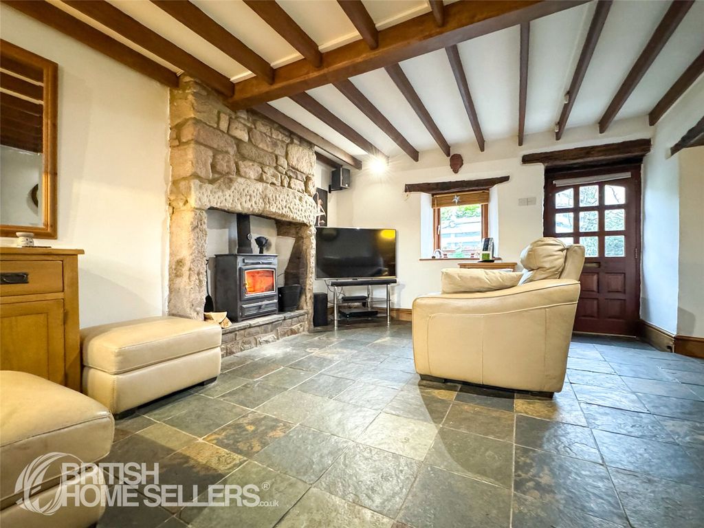 Property photo 3 of 18 Picture No. 05