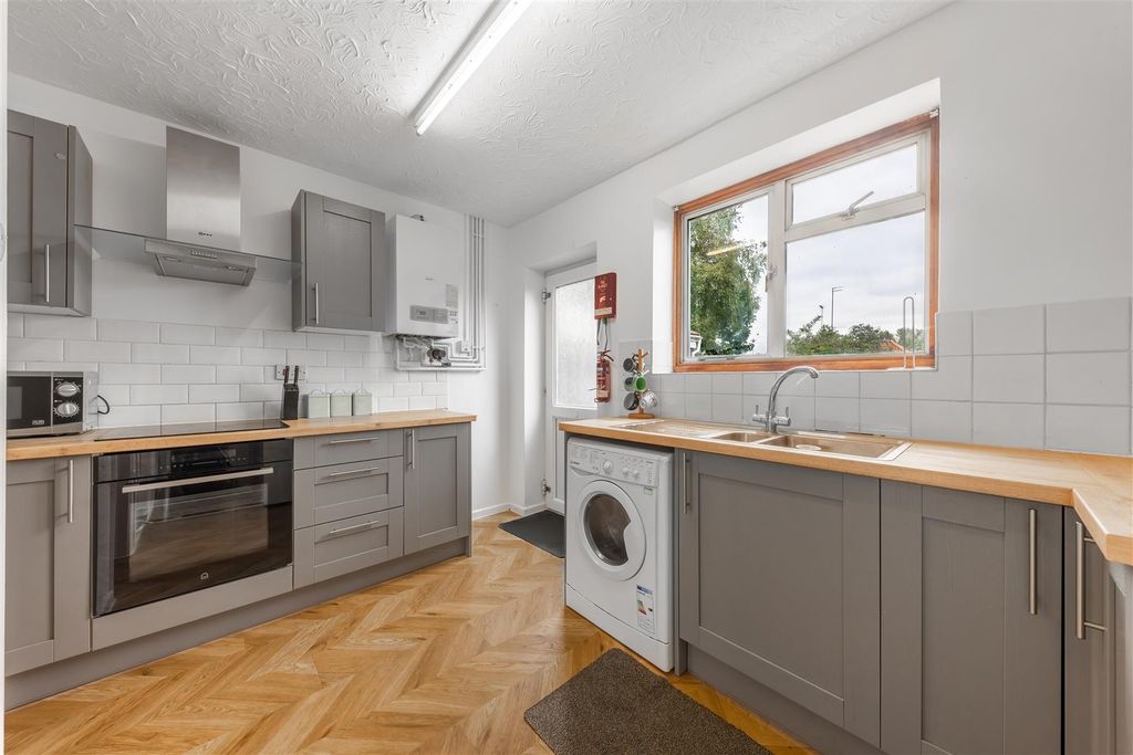 Property photo 2 of 18 Ba-4.Jpg