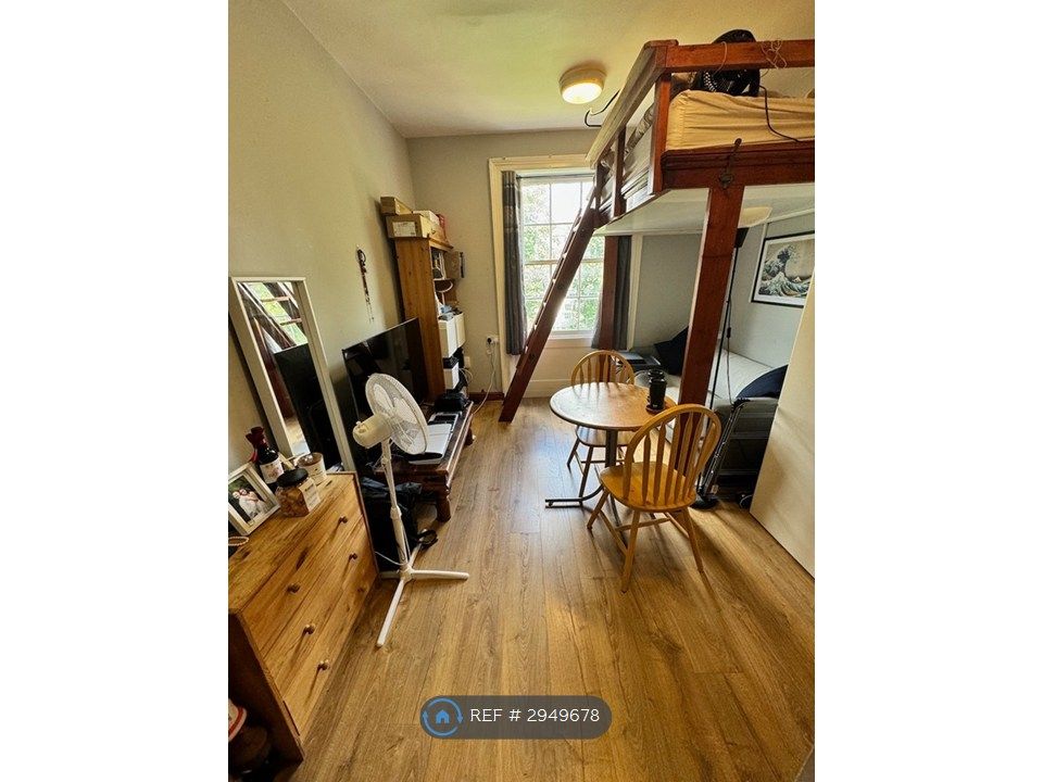 Property photo 1 of 28 Living Area