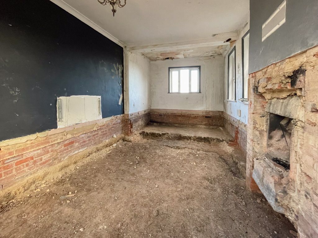 Property photo 3 of 11 4779714