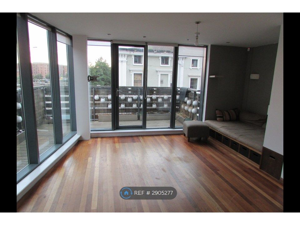 Property photo 1 of 14 Living Area