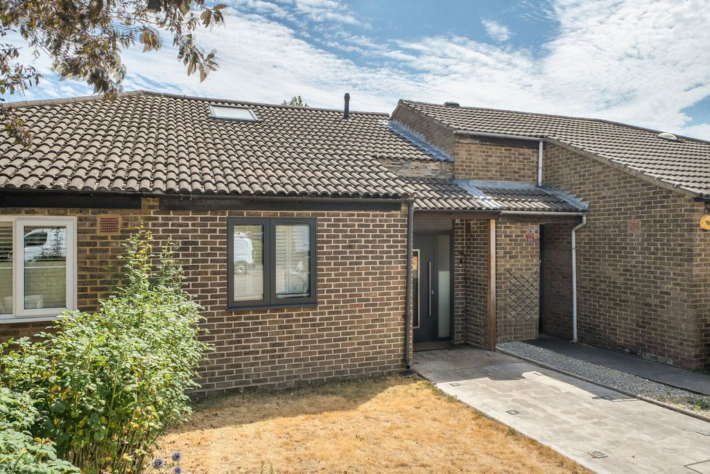 Property photo 3 of 3