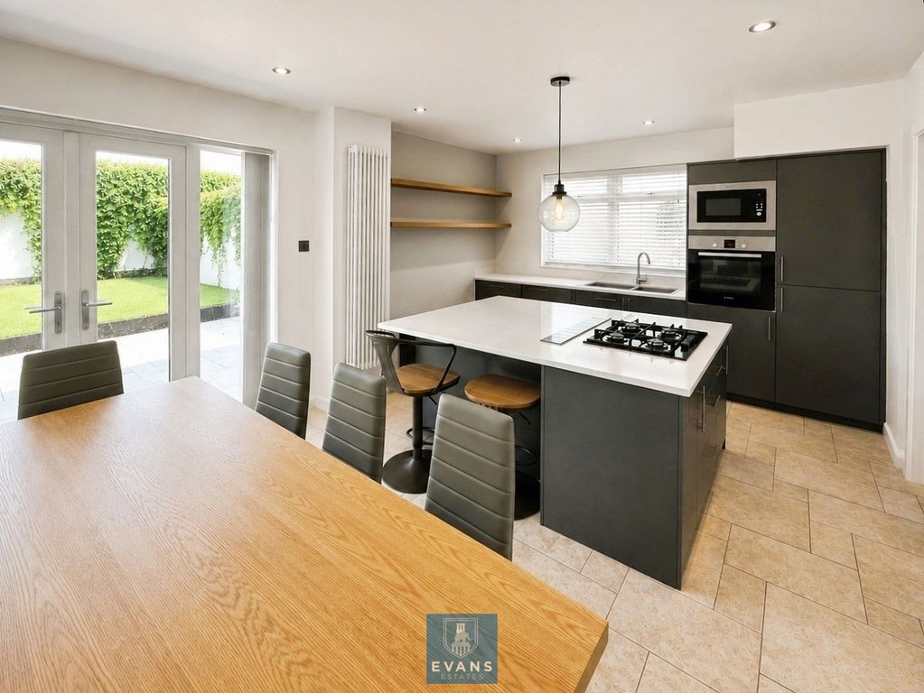 Property photo 2 of 15 Kitchen/ Diner