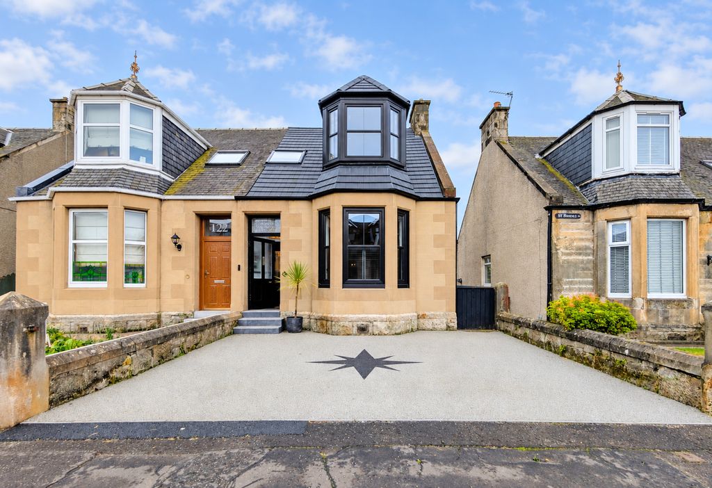 Property photo 1 of 31