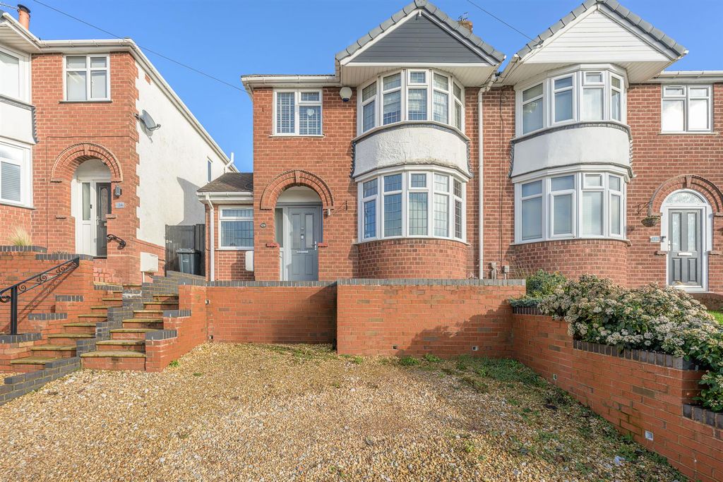 Property photo 1 of 30