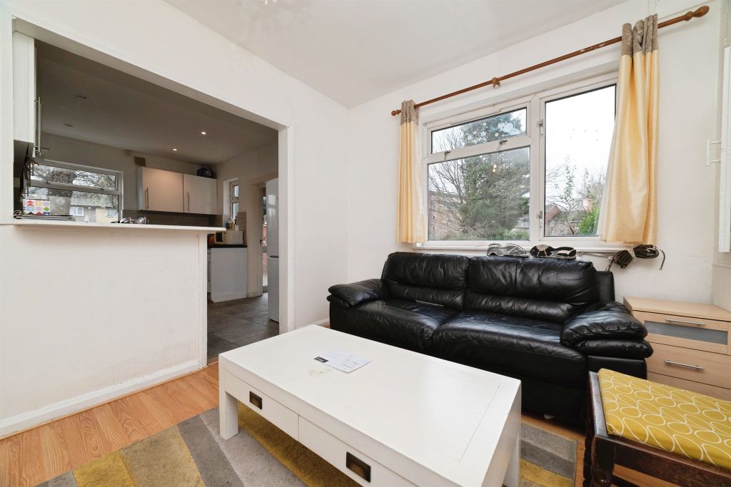 Property photo 2 of 20