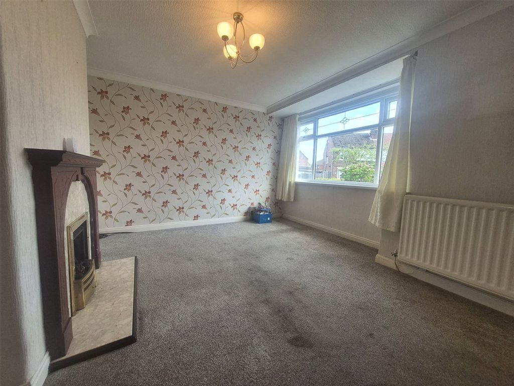 Property photo 2 of 13 Picture No. 34