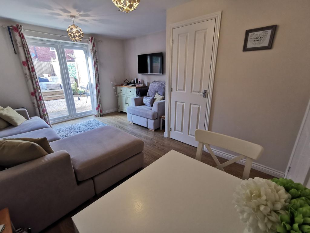 Property photo 1 of 8 Image