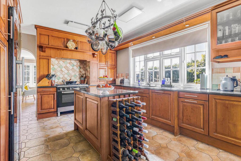 Property photo 3 of 51 4_62129-1.Jpg