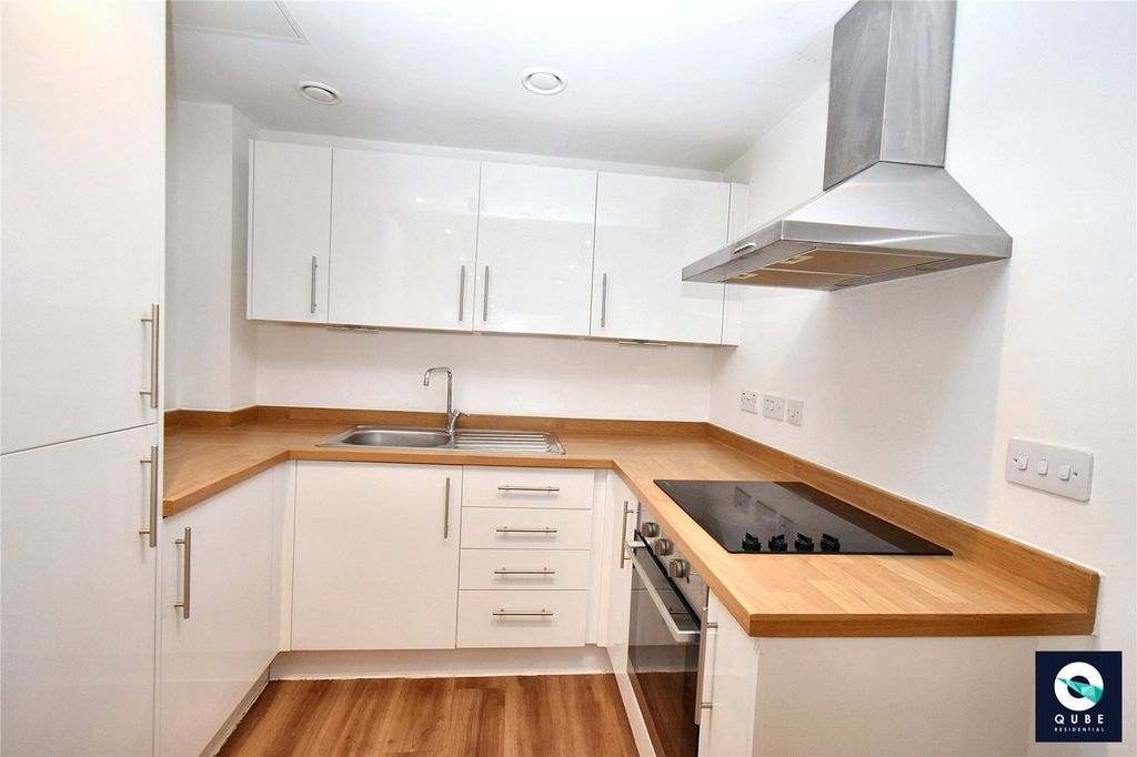 Property photo 3 of 16 Picture No. 04