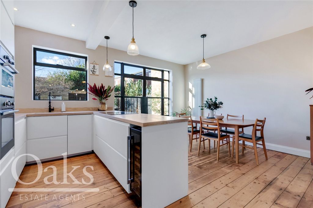 Property photo 3 of 12 Picture No. 09