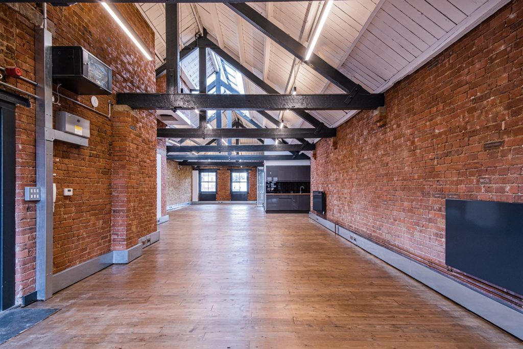 Property photo 1 of 6 Photo 11