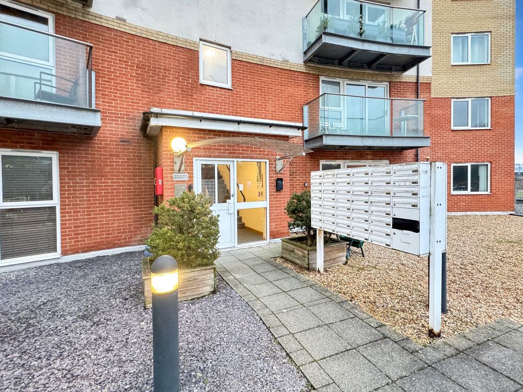 Property photo 2 of 9