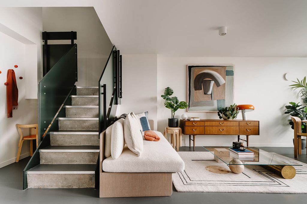 Property photo 2 of 33