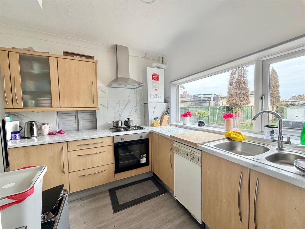 Property photo 3 of 11 Davidson Frost-Wellings, Dfw, Shaldon Road, Kitche
