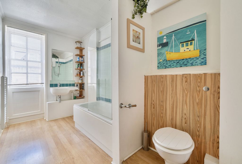 Property photo 3 of 17 1463755-7-6A05F44...