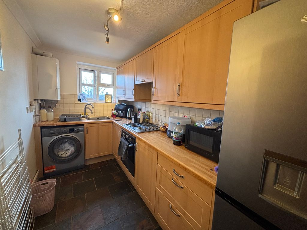 Property photo 2 of 6