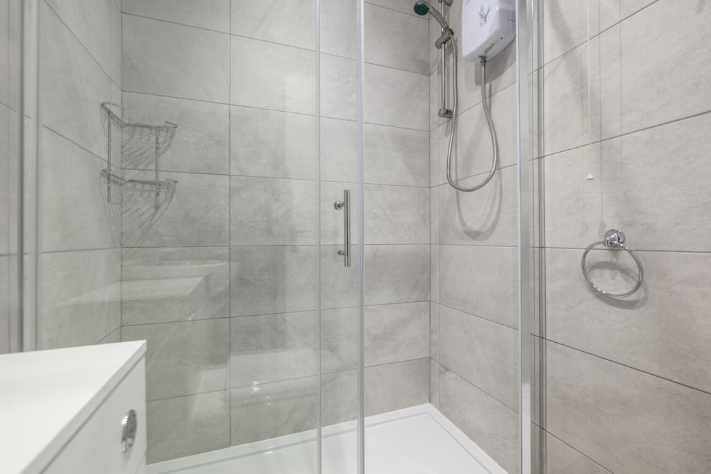 Property photo 2 of 30