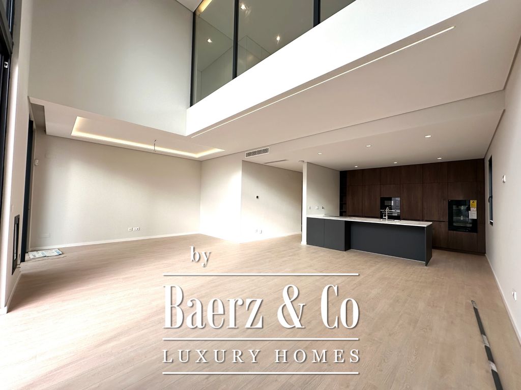 Property photo 1 of 35