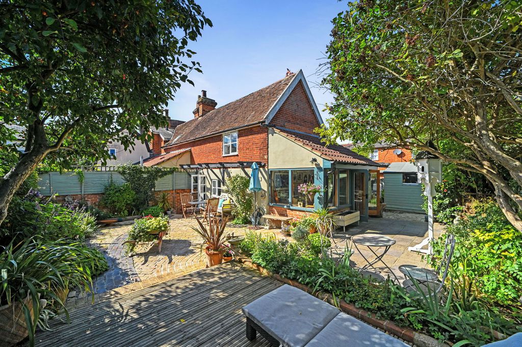 Property photo 3 of 22