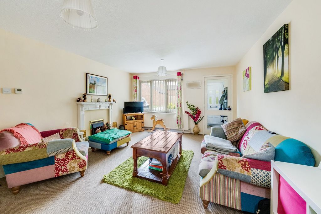 Property photo 3 of 16