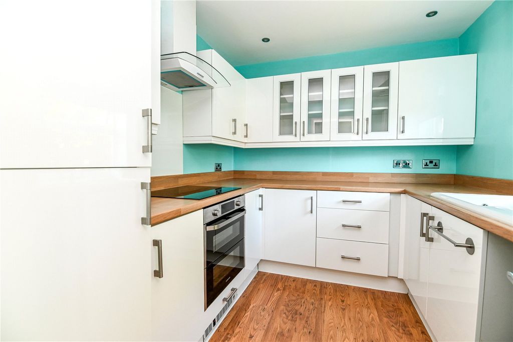 Property photo 2 of 15 Picture No. 05