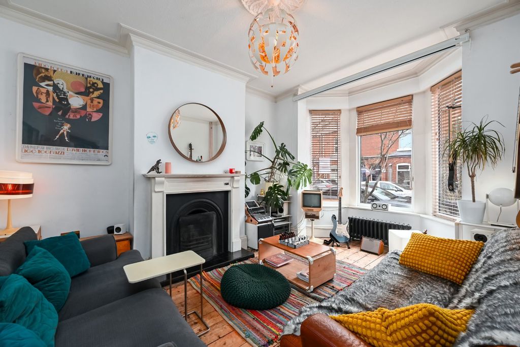 Property photo 2 of 17 Picture 2