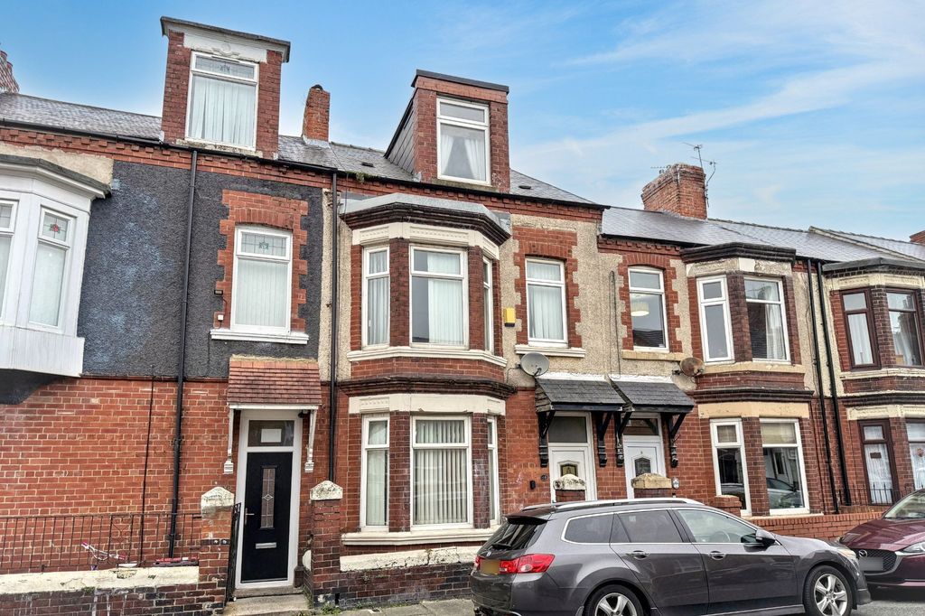 Property photo 1 of 8 68 Richmond Road, South Shields, Tyne And Wear Ne34 0Ql