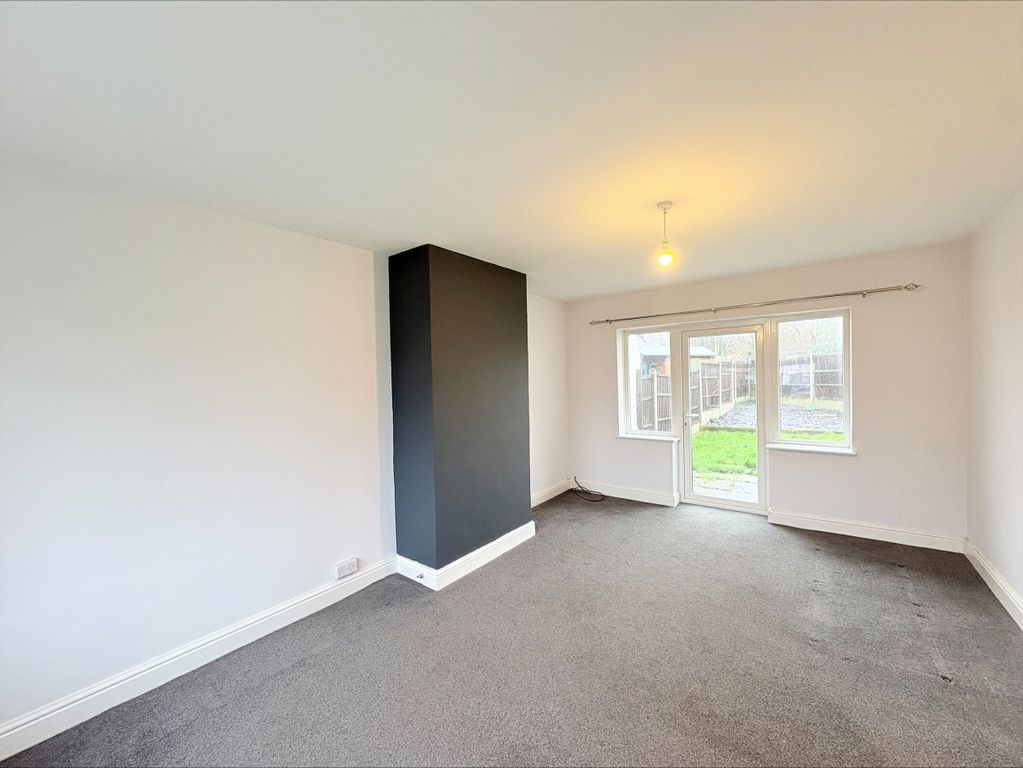 Property photo 3 of 33