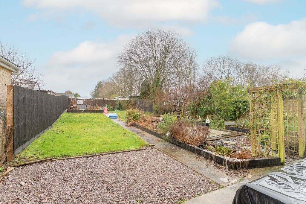 Property photo 2 of 22