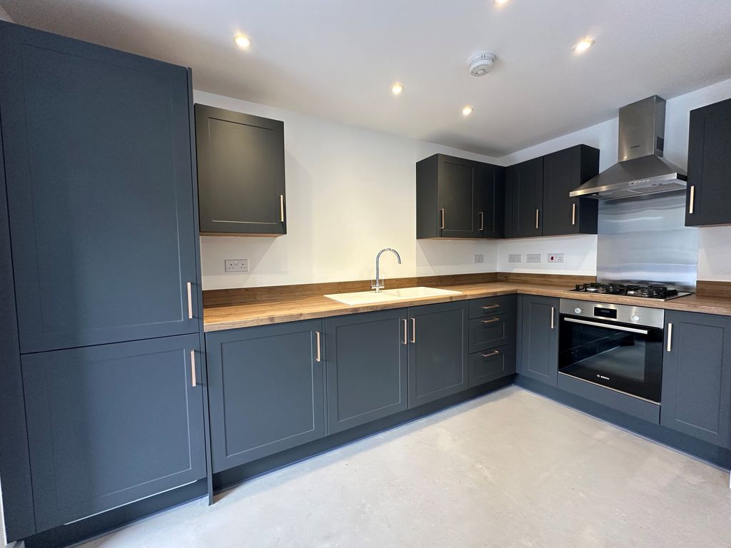 Property photo 2 of 7 View