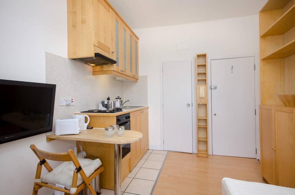 Property photo 1 of 5 Studio For Rent