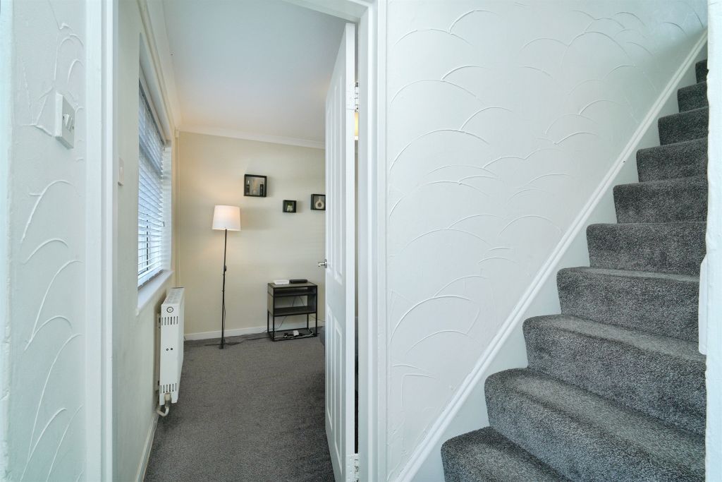 Property photo 2 of 21