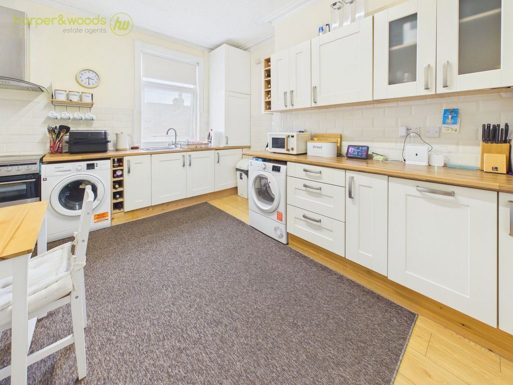 Property photo 3 of 29