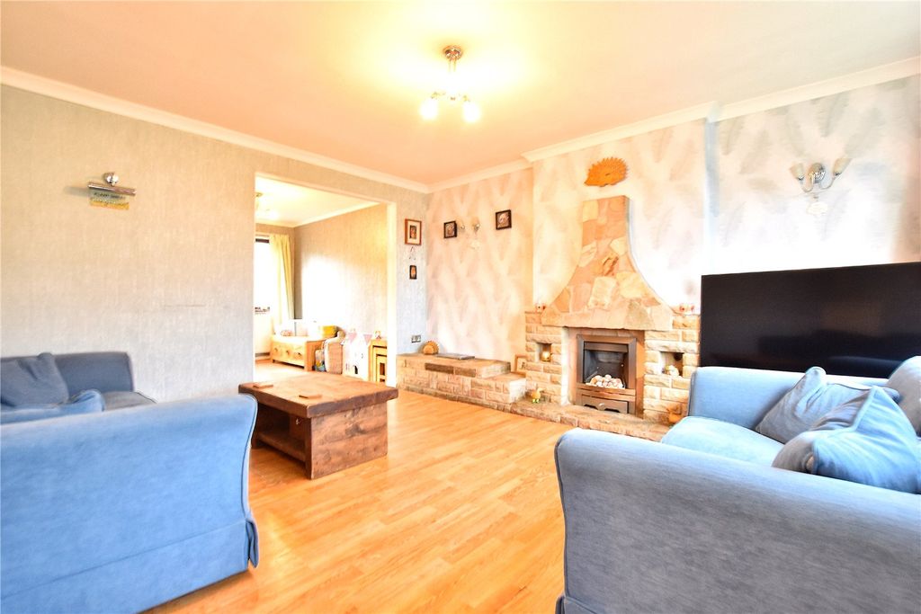 Property photo 2 of 13 Picture 2