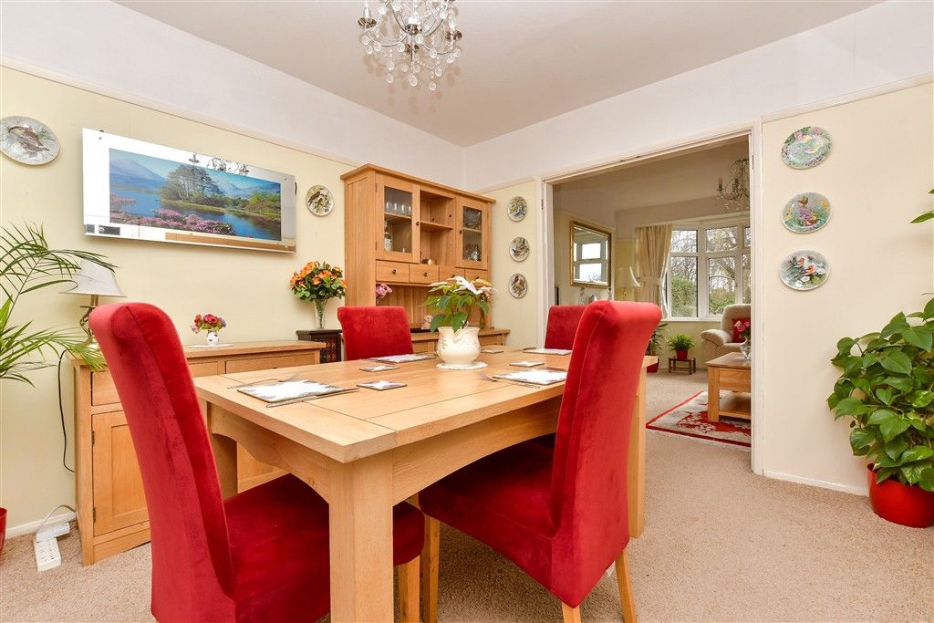 Property photo 3 of 14 Dining Area