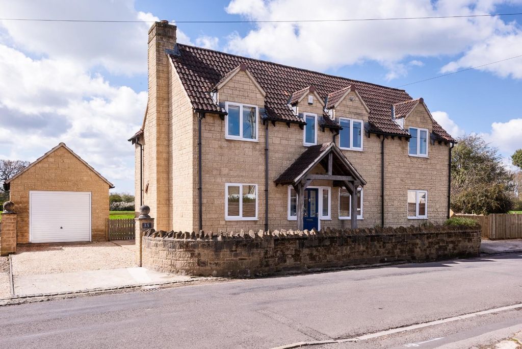 Property photo 1 of 38 Sn12 7Qe-1.Jpg