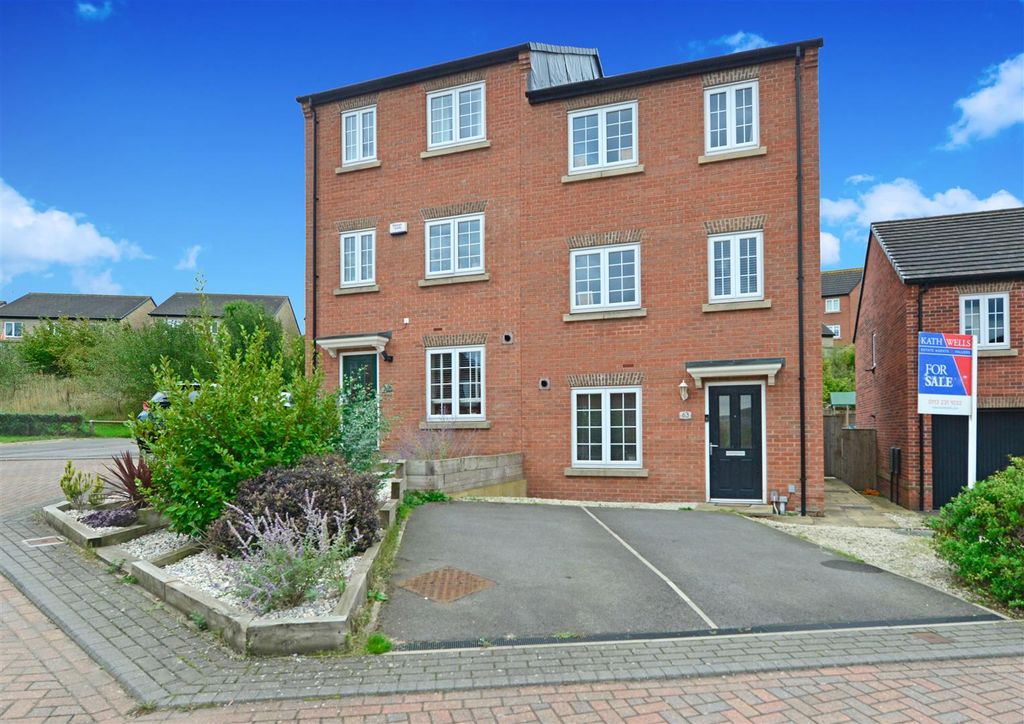 Property photo 1 of 29