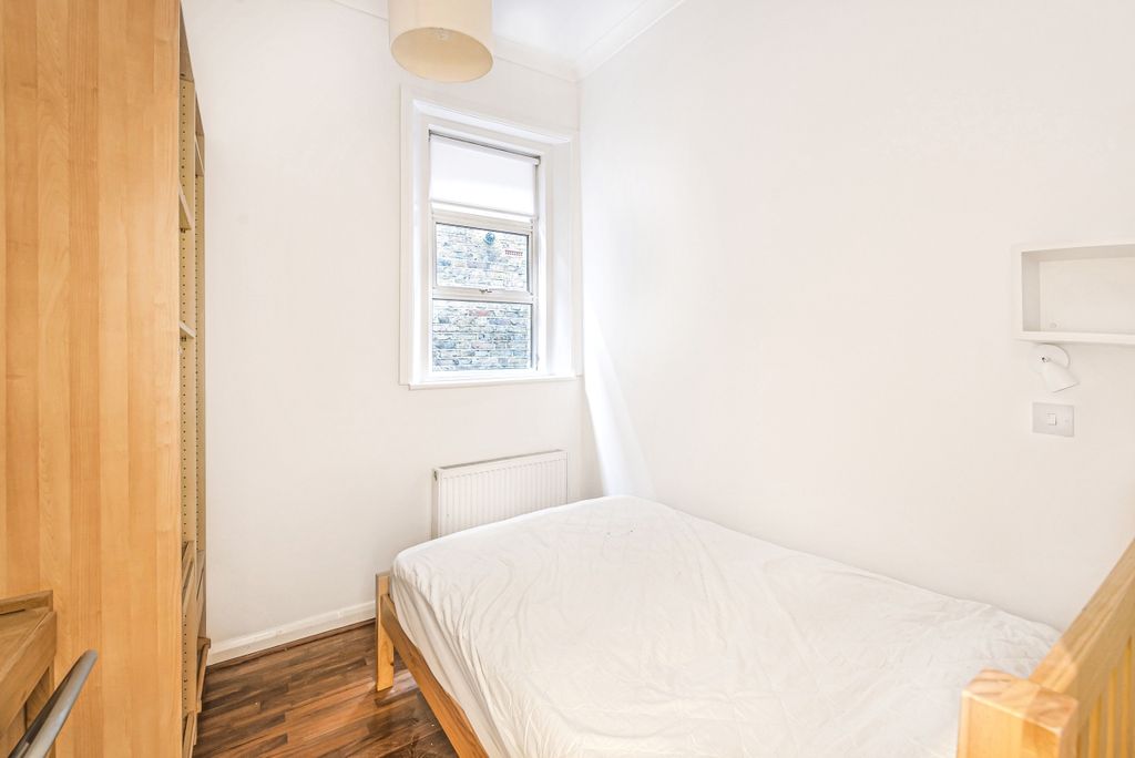 Property photo 3 of 6 572371 (4)