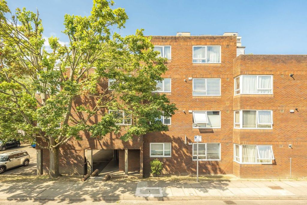 Property photo 1 of 4